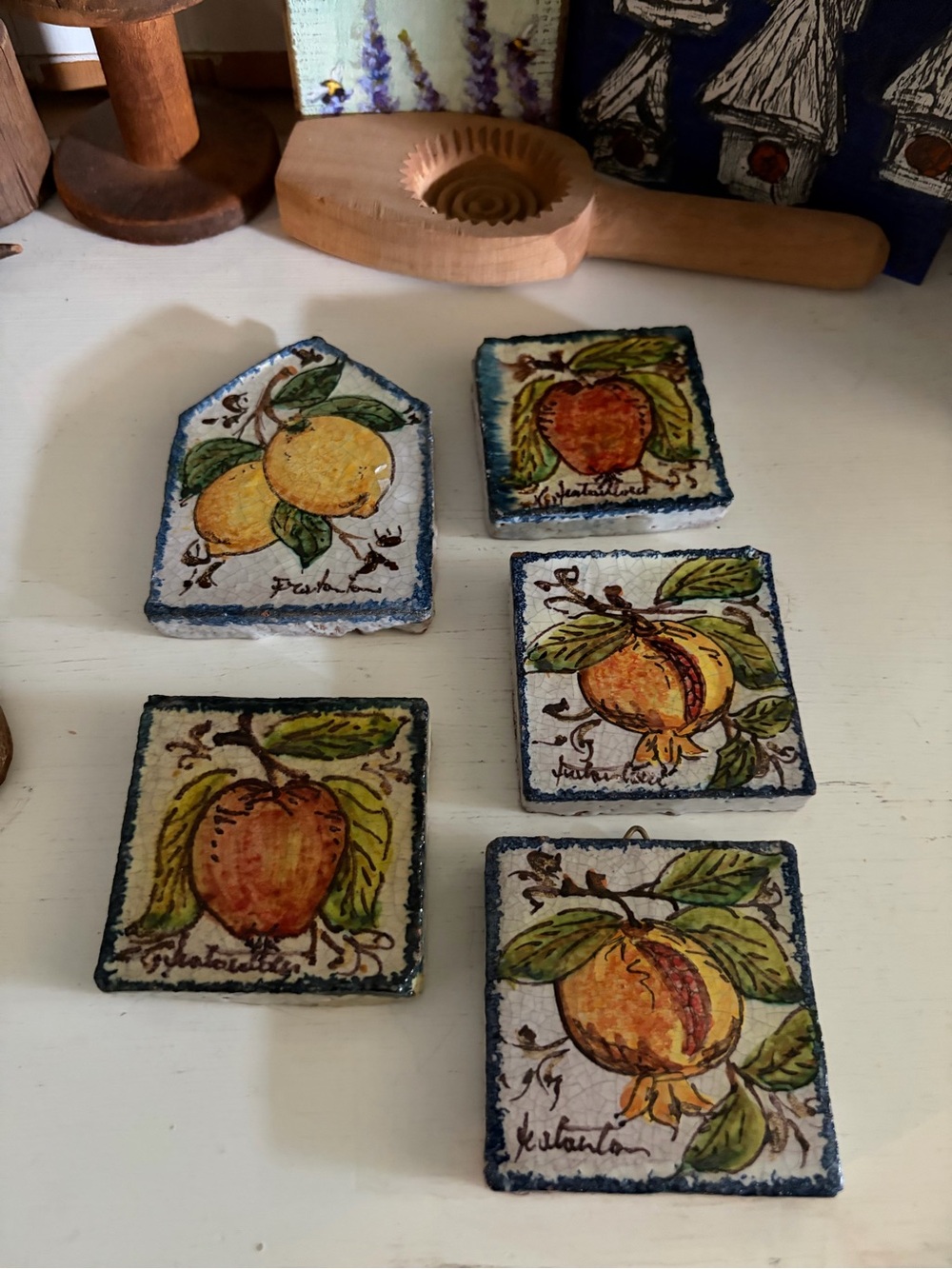 Fratantoni Hand-Painted Fruit Ceramic Tiles - Set of 5 (Blue Trim)